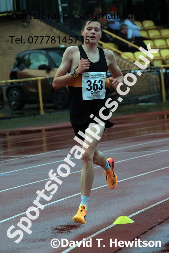 3000 metres, NEGP 2, Monkton Stadium.  Photo: David T. Hewitson/Sports for All Pics